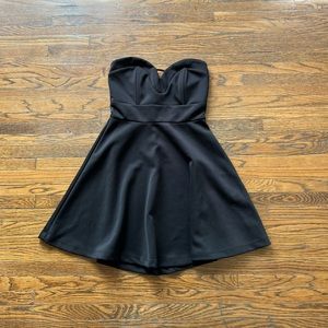 Kaitlyn black strapless dress